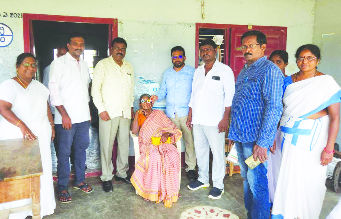 కంటి చూపు పట్ల జాగ్రత్తలు అవసరం