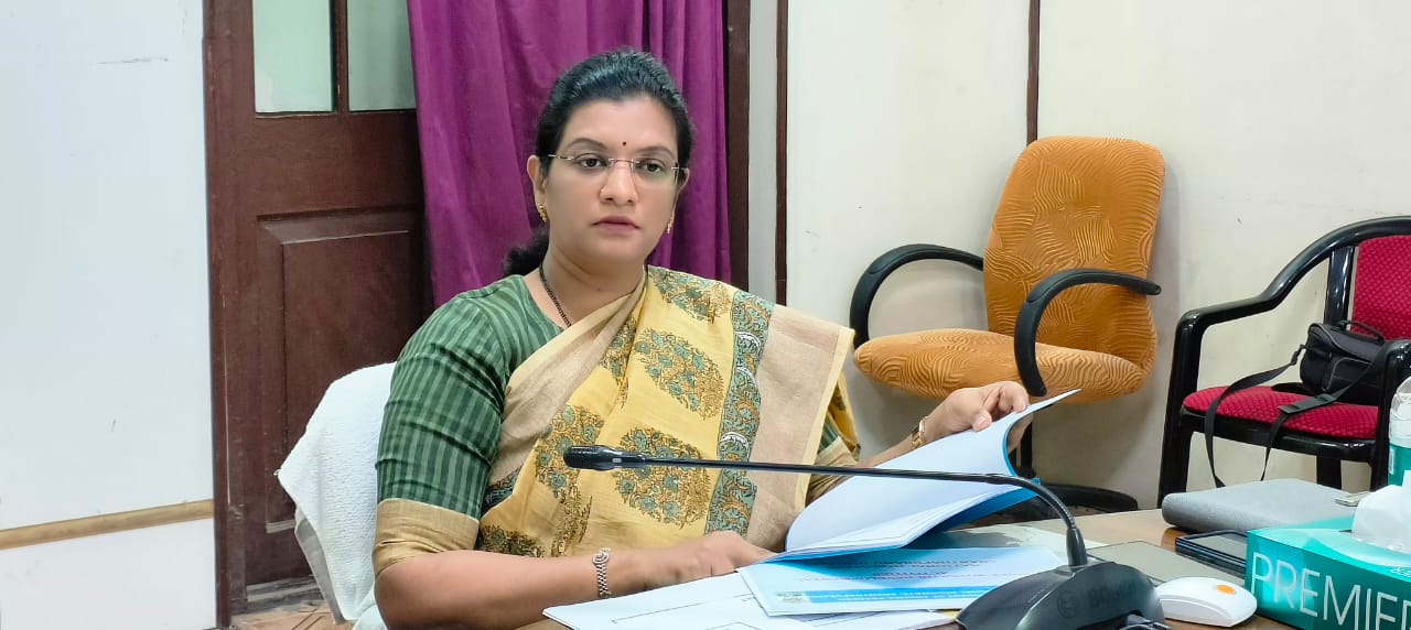 జిల్లా రహదారులపై ప్రత్యేక దృష్టి