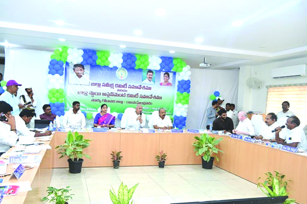 పథకాల అమల్లో ముందంజ