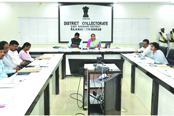 పాలనా అంశాలపై సిఎస్‌ సమీక్ష