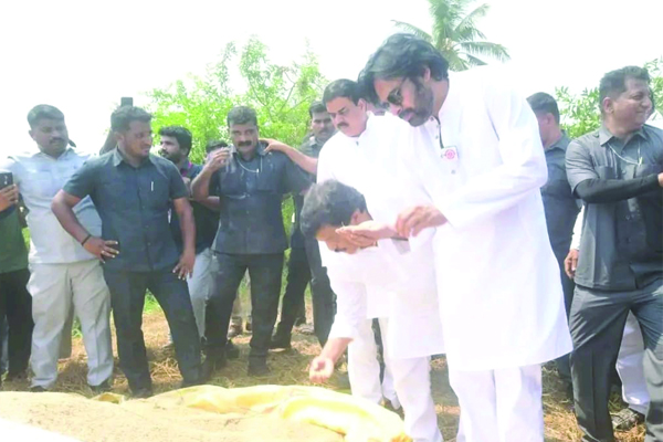 రైతులకు అండగా ఉంటా : పవన్‌ 