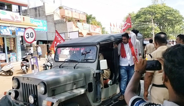 protest-against-steel-plant-privatization-in-rayadurgam