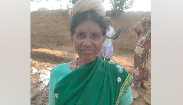 ఉపాధి హామీ కూలీలకు వేసవికాలం వేతనం నిల్