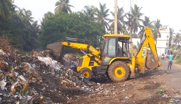 /Response-to-Prajashakti-news-Sanitation-staff-cleaning-garbage