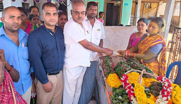 financial-aid-to-eswar-reddy-family