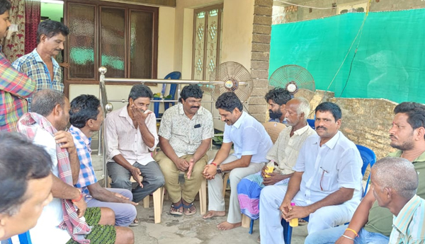 /Sarpanch-Narasimhamurthy-family-members