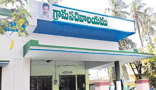 surviours-in-sachivalayam-in-atmakuru