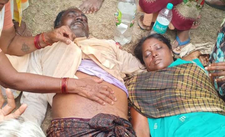 ట్రాక్టర్‌ బోల్తా పడి భార్యాభర్తలు మృతి