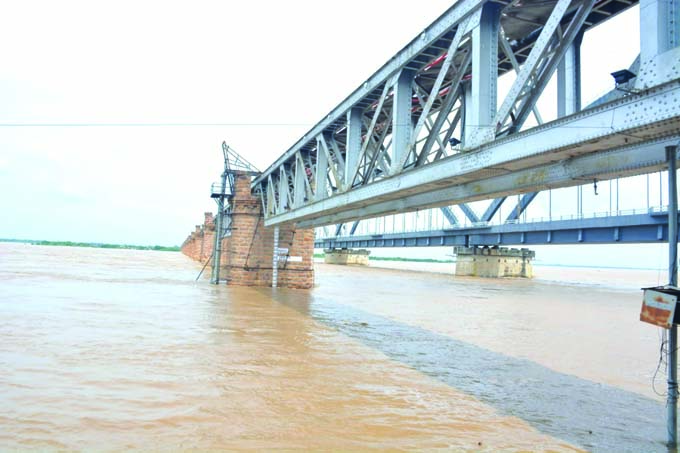  ఉధృతంగానే గోదారి