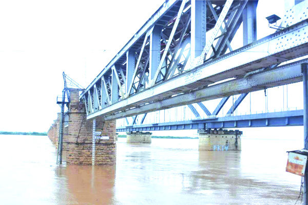 ఉధృతంగా గోదావరి ప్రవాహం