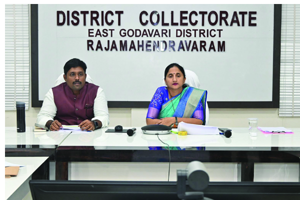 గోదావరి వరదతో అప్రమత్తత అవసరం