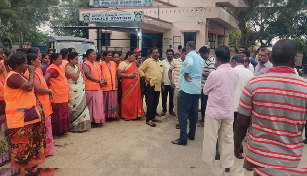 /Illegal-arrest-of-municipal-union-labor-leaders