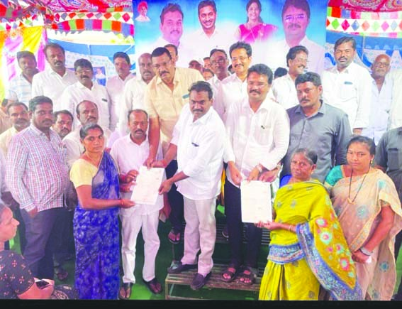    సమస్యల పరిష్కారానికే 'జగనన్న సురక్ష'