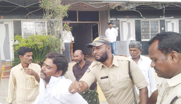 Conflict-between-shepherds