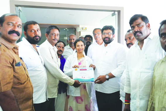 వైఎస్‌ఆర్‌ సేవలు చిరస్మరణీయం