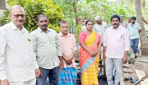 Nelapudi-Baby-Rammohan-Rao-the-Sarpanch-who-started-the-CC-road-construction-works