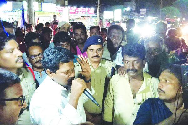 అంబేద్కర్‌, జగ్జీవన్‌రామ్‌ విగ్రహాల ధ్వంసం