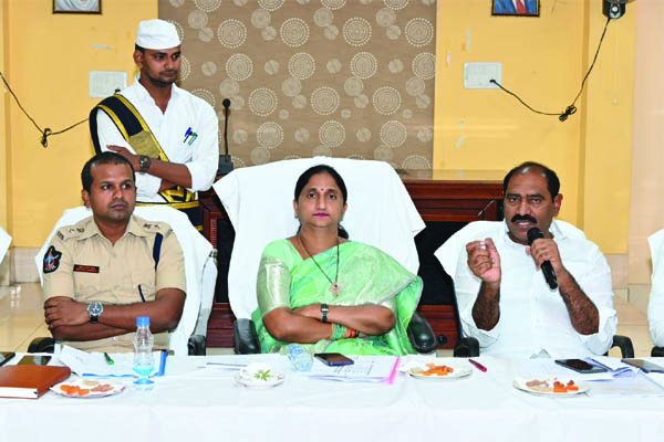 సిఎం పర్యటనను విజయవంతం చేయాలి