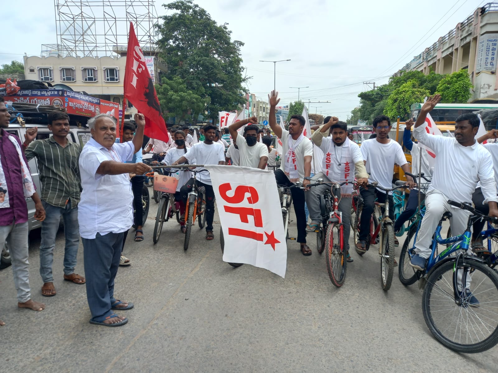 ప్రభుత్వ విద్య పరిరక్షణకు పోరాటం : ఎస్‌ఎఫ్‌ఐ