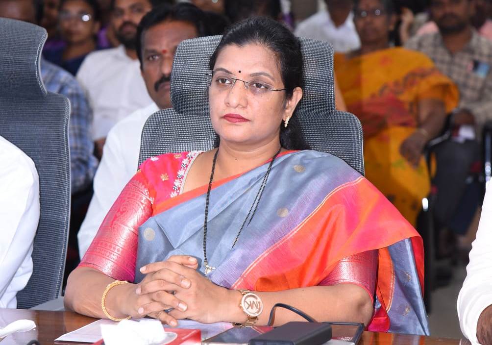 రీసర్వే ప్రక్రియను వేగవంతం చేయాలి