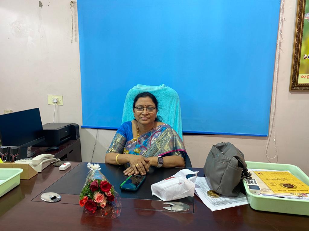 బాధ్యతలు చేపట్టిన డిఎంఅండ్‌హెచ్‌ఒ ఇబి.దేవి