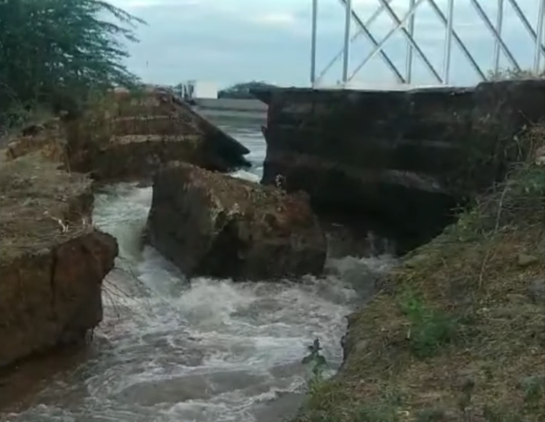 హెచ్‌ఎల్సీ ప్రధాన కాలువకు గండి