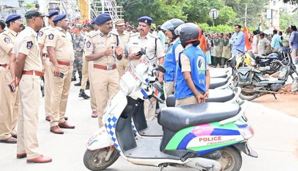 /Take-measures-to-control-eveteasing