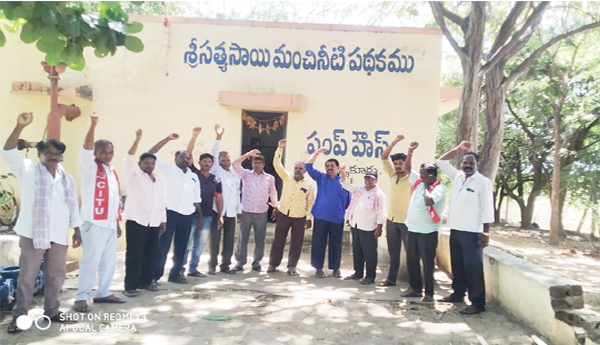 Fourth-day-of-strike-by-Sathya-Sai-workers