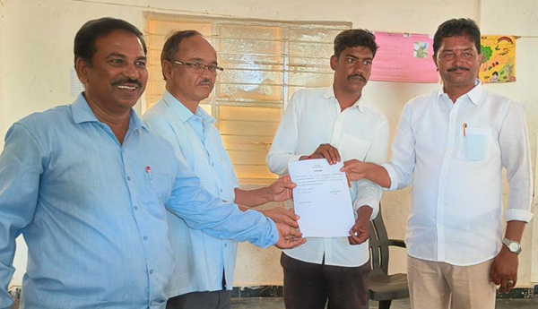 Kothamidi-Nagabhushanam-won-with-a-majority-of-45-votes