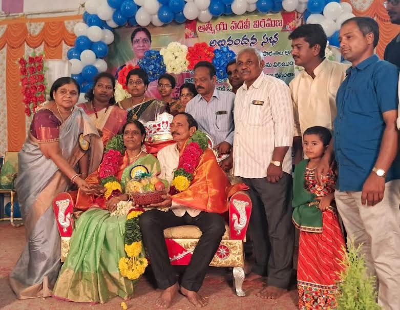 కోలా శాంతి లతకు ఘన సన్మానం