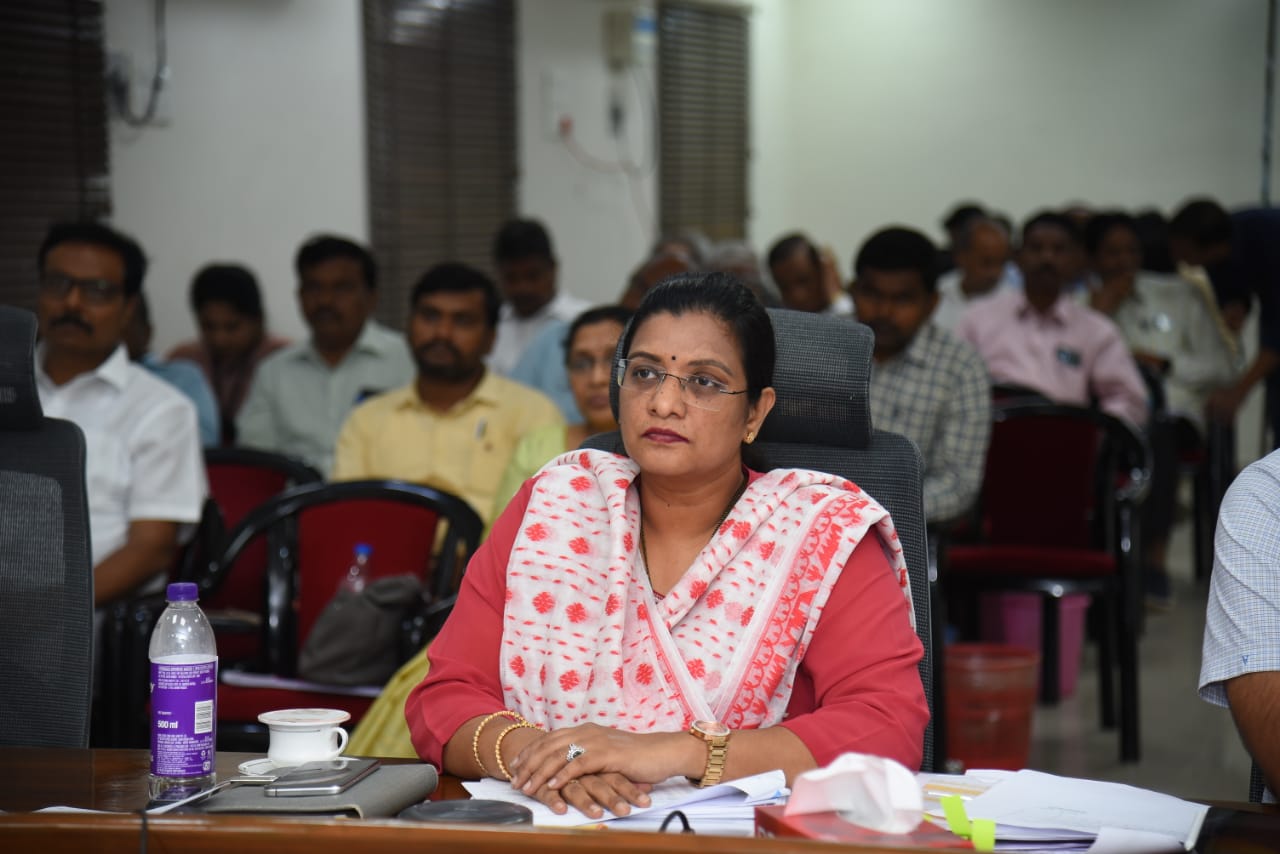 వేగవంతంగా ఇళ్ల నిర్మాణాలు