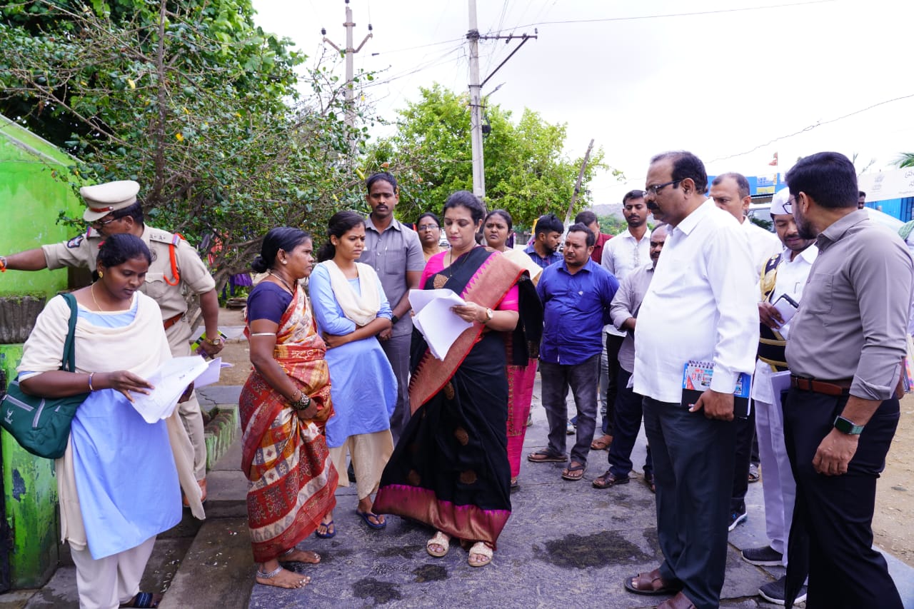 బాధ్యతాయుతంగా రీవెరిఫికేషన్‌ : కలెక్టర్‌