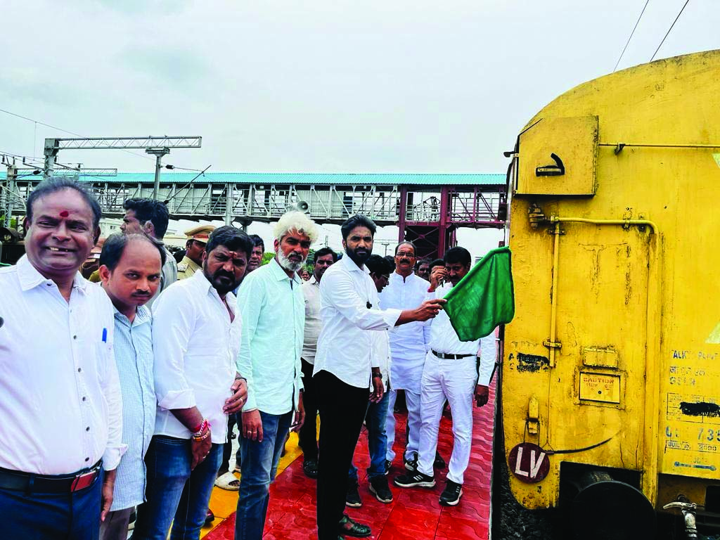 రైల్వే స్టేషన్‌ మరింత అభివృద్ధి