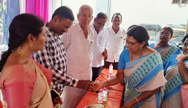 vbhumi-reddy-sunitamma--ysr-arogya-raksha