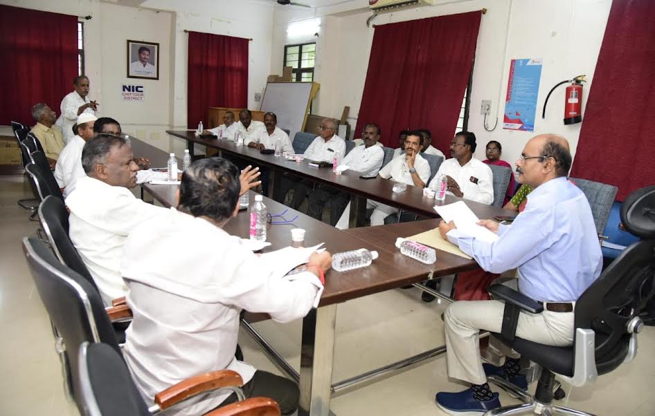 సమావేశంలో మాట్లాడుతున్న డిఆర్‌ఓ రాజశేఖర్‌