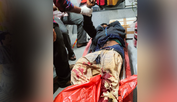 /Lorry-milk-auto-collision-Person's-condition-is-critical