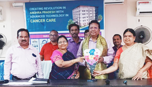 అవగాహనతో కేన్సర్‌కు అడ్డుకట్ట