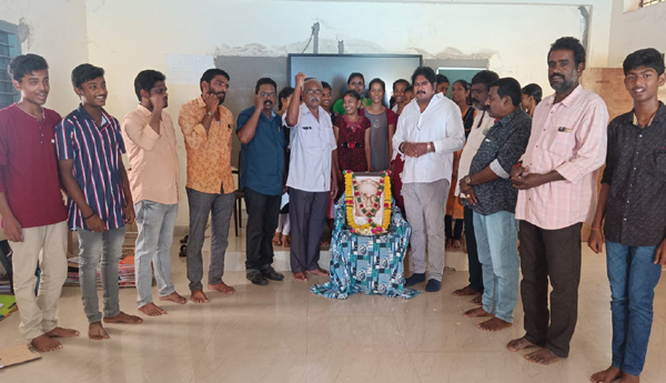 /The-writings-of-Joshua-should-be-included-as-textbooks