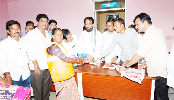 పారిశుధ్య కార్మికుల ఆరోగ్య రక్షణకు చర్యలు