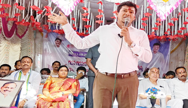 దొంగలకు దొంగ చంద్రబాబు