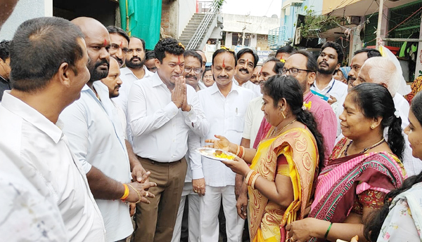 ఇంటింటికీ తాగునీరు