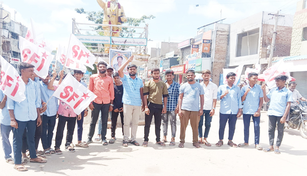 Illegal-arrests-wont-stop-student-struggles-SFI