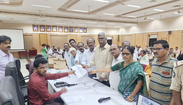 జీడికి రూ.16 వేలు మద్దతు ధర ఇవ్వాలి
