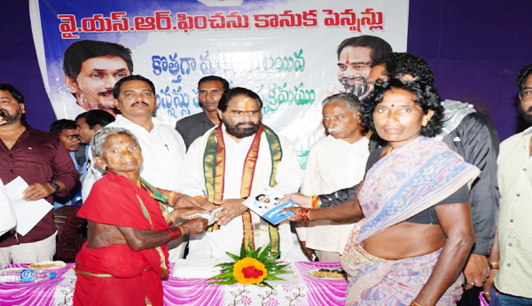 ప్రజా సంక్షేమమే ప్రభుత్వ ధ్యేయం