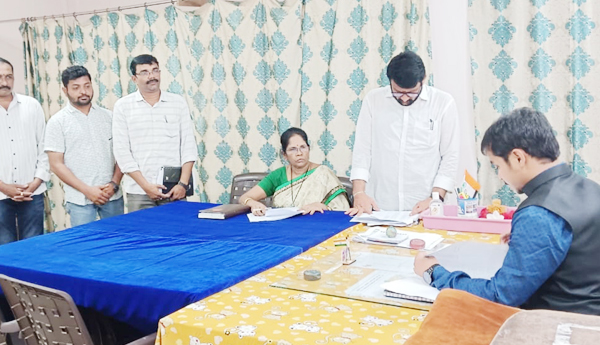 త్వరితగతిన భూ రీ సర్వే
