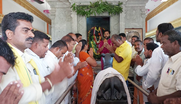 tdp-cadare-on-chandrababu-arrest