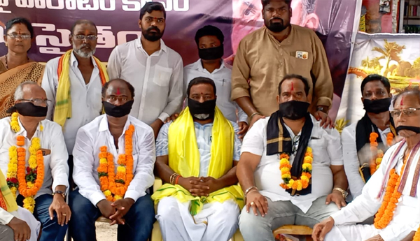 tdp-protest-against-chandrababu-arrest-in-icchapuram