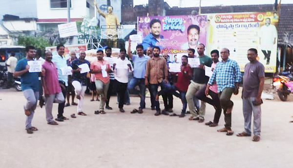 రిటర్న్‌ గిఫ్ట్‌ తప్పదు