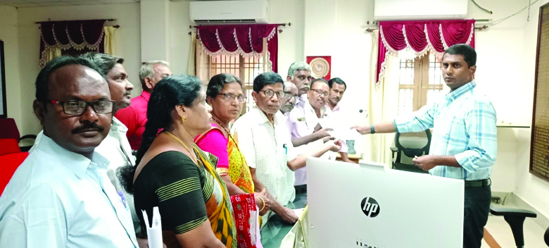 జిల్లాలో కరువు మండలాలను ప్రకటించాలి