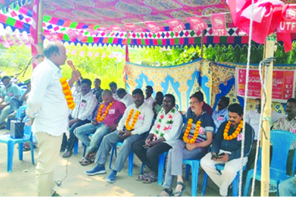 ఒపిఎస్‌ కోసం యుటిఎఫ్‌ దీక్షలు